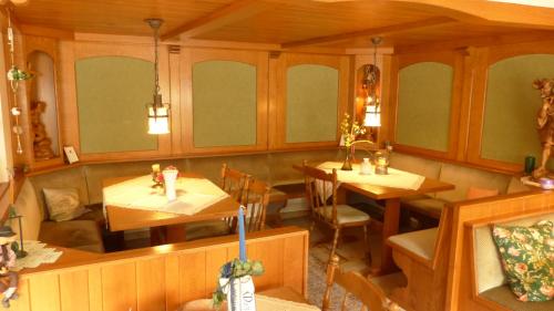 Makanan dan Minuman, Aussichtsbauernhofpension Hof Gretchens in Winterberg Makanan dan Minuman, Aussichtsbauernhofpension Hof Gretchens in Winterberg