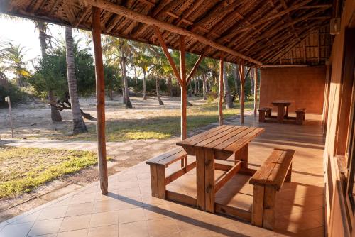 Facilities, Morrumbene Beach Resort in Tofo Facilities, Morrumbene Beach Resort in Tofo