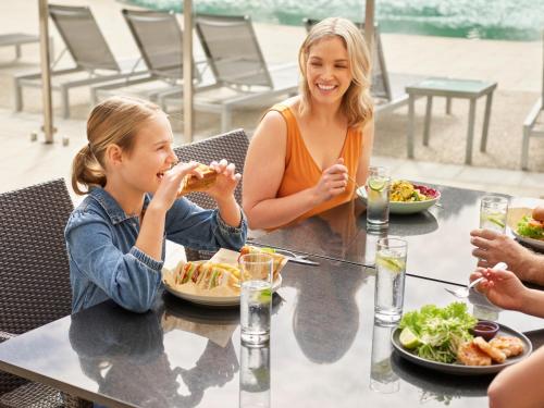 Restoran, RACV Royal Pines Resort in Benowa Restoran, RACV Royal Pines Resort in Benowa