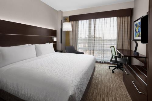 홀리데이 인 익스프레스 & 스위트 우드사이드 퀸즈 뉴욕 (Holiday Inn Express And Suites Woodside Queens Nyc) in 라과디아 공항 홀리데이 인 익스프레스 & 스위트 우드사이드 퀸즈 뉴욕 (Holiday Inn Express And Suites Woodside Queens Nyc) in 라과디아 공항