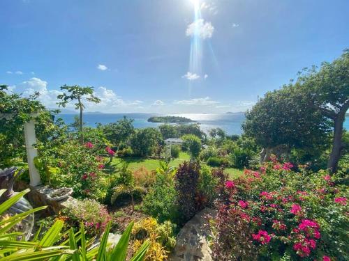 Luxury 7BR waterfront villa with views of Marina Cay and Scrub Island in Tortola Luxury 7BR waterfront villa with views of Marina Cay and Scrub Island in Tortola