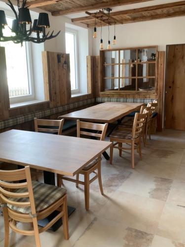 مطعم, Gasthaus zum Bären (Gasthaus zum Baren) in دونو وورث مطعم, Gasthaus zum Bären (Gasthaus zum Baren) in دونو وورث