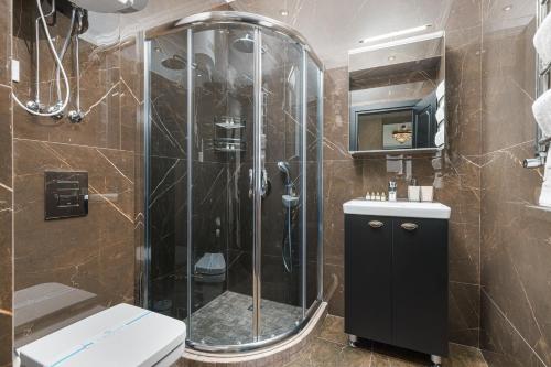 Banyo, Apart Hotel D'Monica in Odesa Banyo, Apart Hotel D'Monica in Odesa