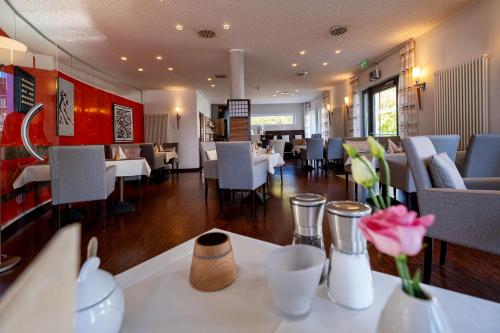 مطعم, فندق أم فروشباخيل (Hotel Am Froschbachel) in Buhl مطعم, فندق أم فروشباخيل (Hotel Am Froschbachel) in Buhl