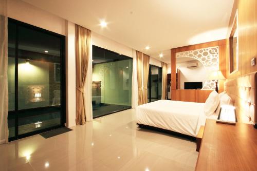 The Vista Pool Villa in Tha Muang The Vista Pool Villa in Tha Muang