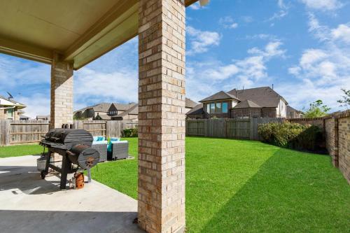 Amazing Home with Patio! 13 mins to airport! 20 mins to Downtown! in 이스트 휴스톤 Amazing Home with Patio! 13 mins to airport! 20 mins to Downtown! in 이스트 휴스톤