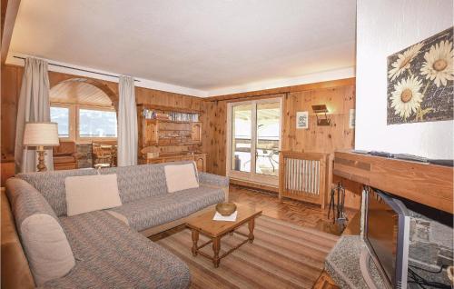Three-Bedroom Apartment in Teglio (SO) in Teglio Three-Bedroom Apartment in Teglio (SO) in Teglio