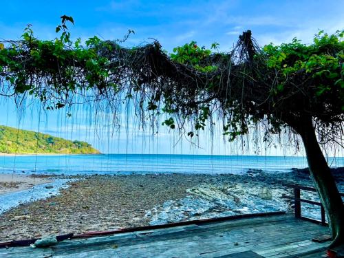 Baan Laanta Resort & Spa in Ba Kantiang Bay Baan Laanta Resort & Spa in Ba Kantiang Bay