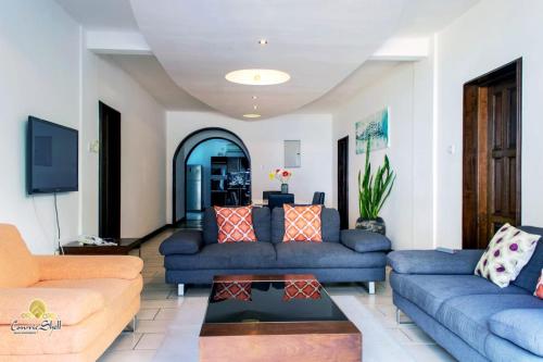 Rosy Sea Front Beach Condo in แบมบูรีบีช Rosy Sea Front Beach Condo in แบมบูรีบีช
