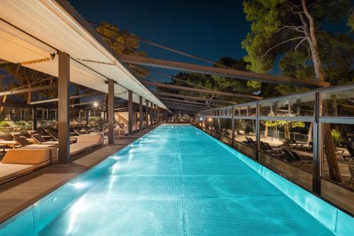 مسبح, Waterman Svpetrvs Resort - All Inclusive in براك آيلند مسبح, Waterman Svpetrvs Resort - All Inclusive in براك آيلند
