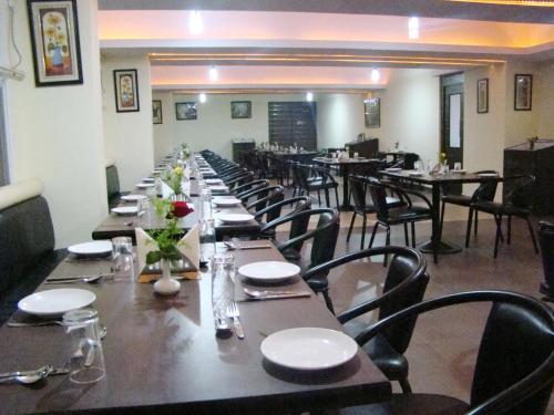 Restaurant, Hotel Grand Bee near Orion Mall Restaurant, Hotel Grand Bee near Orion Mall