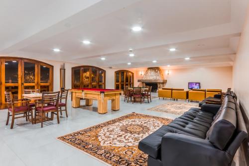 Recreational facilities, Hotel Euro Suite Campos do Jordao By Nacional Inn - A 800 metros da Vila Capivari in Campos Do Jordao Recreational facilities, Hotel Euro Suite Campos do Jordao By Nacional Inn - A 800 metros da Vila Capivari in Campos Do Jordao