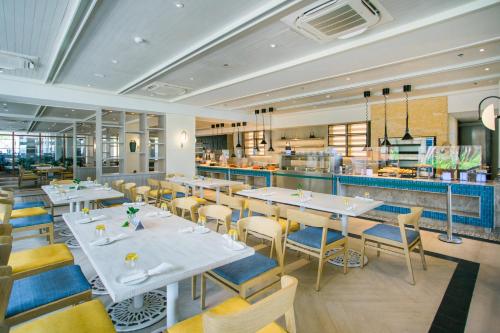 Restaurant, Modala Beach Resort in Bohol Restaurant, Modala Beach Resort in Bohol