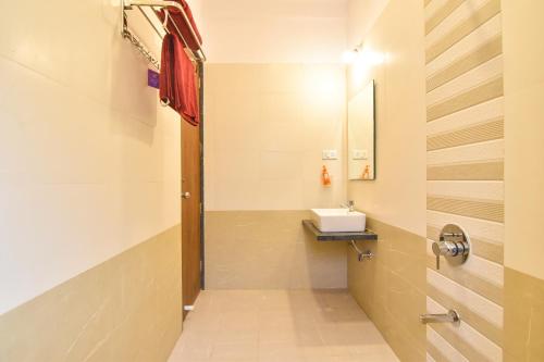 Bathroom, H2O Greens Villa in Lonavala Bathroom, H2O Greens Villa in Lonavala
