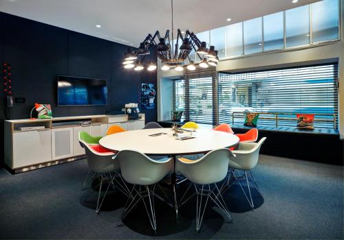ห้องประชุม / บอลรูม, ซิติเซ่นเอ็ม ซูริค (citizenM Zurich) near บาห์นโฮฟชตราสเซอ ห้องประชุม / บอลรูม, ซิติเซ่นเอ็ม ซูริค (citizenM Zurich) near บาห์นโฮฟชตราสเซอ