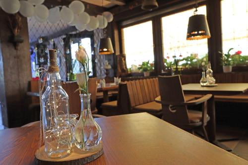 Ételek és italok, Hotel Kreuz Höhengasthof (Hotel Kreuz Hohengasthof) in Breitnau Ételek és italok, Hotel Kreuz Höhengasthof (Hotel Kreuz Hohengasthof) in Breitnau