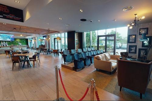 Bar/lounge, Village Hotel London Watford in Watford Bar/lounge, Village Hotel London Watford in Watford