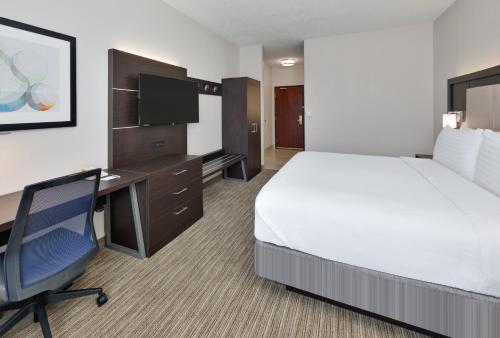 Holiday Inn Express Hotel & Suites Duncanville in Аэропорт Даллас Экзекьютив Holiday Inn Express Hotel & Suites Duncanville in Аэропорт Даллас Экзекьютив
