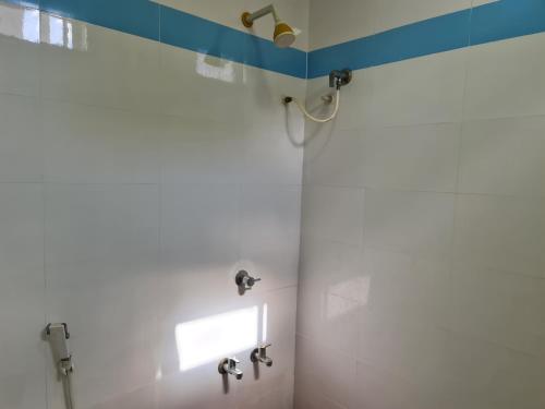 Bathroom, Vijay Shree Inn in Thottapalayam Bathroom, Vijay Shree Inn in Thottapalayam