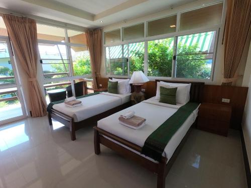 Mountain Resort in Ko Lipe Mountain Resort in Ko Lipe