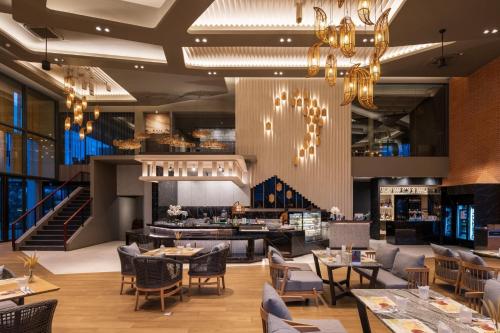 Restaurace, The Signature Hotel Airport (SHA Extra Plus) in Hat Yai Restaurace, The Signature Hotel Airport (SHA Extra Plus) in Hat Yai