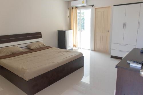 Suree Place Hostel in Hua Hin / Cha-am Suree Place Hostel in Hua Hin / Cha-am