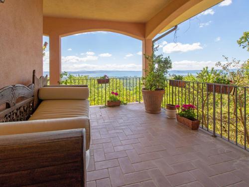 Villa Nicoletta by Interhome in San Lorenzo Nuovo Villa Nicoletta by Interhome in San Lorenzo Nuovo