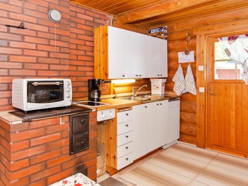 Holiday Home Suvituuli by Interhome in Oravisalo Holiday Home Suvituuli by Interhome in Oravisalo