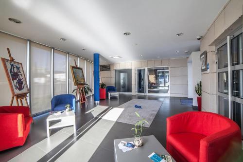 Lobi, Hotel Terminus in Podgorica Lobi, Hotel Terminus in Podgorica