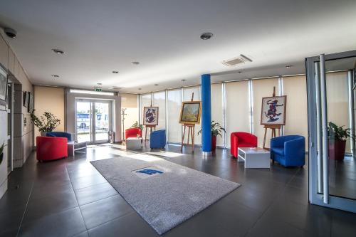 Lobby, Hotel Terminus in Podgorica Lobby, Hotel Terminus in Podgorica