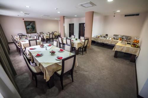 Restaurant, Hotel Terminus in Podgorica Restaurant, Hotel Terminus in Podgorica