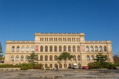Lähistön nähtävyydet, Leninsky Apart in Kaliningrad Lähistön nähtävyydet, Leninsky Apart in Kaliningrad