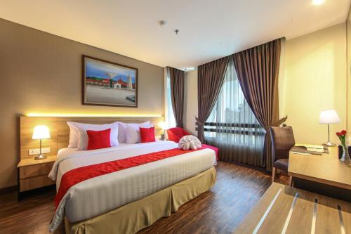 เดอะ รอแยล กรากัตเตา โฮเต็ล (The Royale Krakatau Hotel) in บานเทน เดอะ รอแยล กรากัตเตา โฮเต็ล (The Royale Krakatau Hotel) in บานเทน