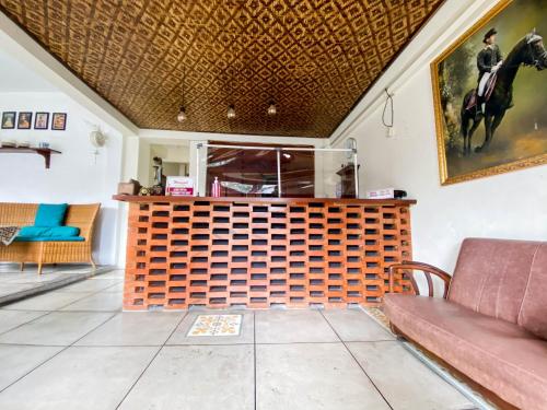로비, Hinggil Homestay Syariah Malioboro Yogya Mitra RedDoorz in Godean 로비, Hinggil Homestay Syariah Malioboro Yogya Mitra RedDoorz in Godean