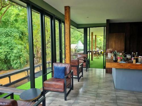 Restaurant, AomlongHomenon(อมลอง โฮมนอน) in Samoeng Restaurant, AomlongHomenon(อมลอง โฮมนอน) in Samoeng