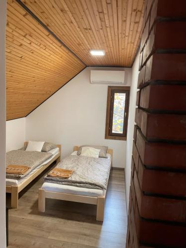 Perenyi Pince es Vendeghaz Hajos in Hajós Perenyi Pince es Vendeghaz Hajos in Hajós