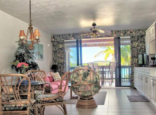 Your Perfect Beachfront Condo in Paradise - Sapphire Beach in Red Hook Your Perfect Beachfront Condo in Paradise - Sapphire Beach in Red Hook