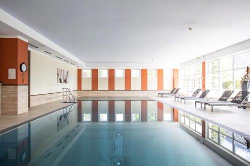 Swimming pool, Hotel Zum Hirschen in Imst Swimming pool, Hotel Zum Hirschen in Imst