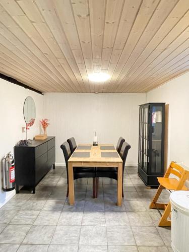 Facilities, BB Esbjerg near Esbjerg Airport Facilities, BB Esbjerg near Esbjerg Airport