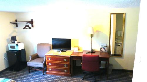 Budget Host Airport Inn in Waterville (Maine) Budget Host Airport Inn in Waterville (Maine)