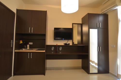 Facilities, Solar Apartments in Topla Facilities, Solar Apartments in Topla