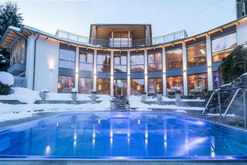 Exterior view, Naturhotel Ortners Eschenhof in Bad Kleinkirchheim Exterior view, Naturhotel Ortners Eschenhof in Bad Kleinkirchheim