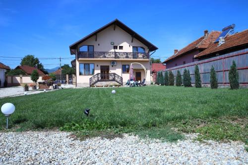 A szálláshely kívülről, PENSIUNEA SOFIA in Peștișani A szálláshely kívülről, PENSIUNEA SOFIA in Peștișani