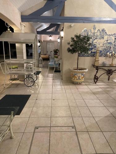 Balcony/terrace, Grande villa d'exception en Normandie tennis, piscine, jacuzzi, salle de fitness in Connelles Balcony/terrace, Grande villa d'exception en Normandie tennis, piscine, jacuzzi, salle de fitness in Connelles