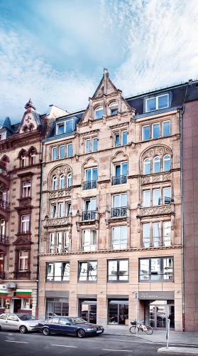 ทางเข้า, Five Elements Hostel and Capsules Frankfurt near อาคารหลัก ทางเข้า, Five Elements Hostel and Capsules Frankfurt near อาคารหลัก