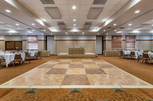 Tárgyalóterem/bálterem, Comfort Inn Okemos - East Lansing in Lansing (Michigan) Tárgyalóterem/bálterem, Comfort Inn Okemos - East Lansing in Lansing (Michigan)