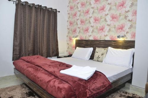 Hotel Kanha Inn in Aminabad Hotel Kanha Inn in Aminabad