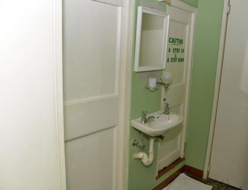 Ванная комната, Cholson Chalets in Тобаго Ванная комната, Cholson Chalets in Тобаго