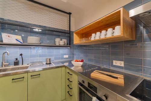 MEININGER Hotel Innsbruck Zentrum in Innsbruck MEININGER Hotel Innsbruck Zentrum in Innsbruck