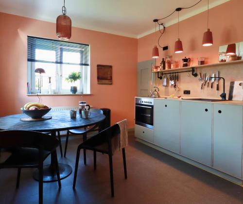 Facilities, Ferienwohnung 60er Jahre Design Apartment - 65qm Fewo im Zittauer Gebirge - familienfreundliche Unte in Olbersdorf Facilities, Ferienwohnung 60er Jahre Design Apartment - 65qm Fewo im Zittauer Gebirge - familienfreundliche Unte in Olbersdorf